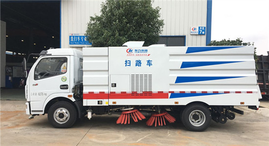 東風大多利卡掃路車|7噸掃路車圖片