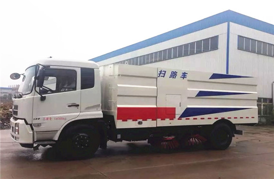 東風天錦掃路車圖片