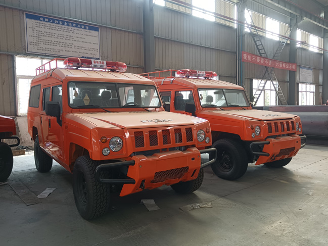 森林防火指揮車_2噸四驅消防灑水車_湖南廣東_越野供水車北汽勇士四驅森林救火消防車