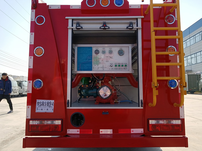 5噸消防灑水車價格_消防中隊消防車_2.5-5噸泡沫消防車現車報價