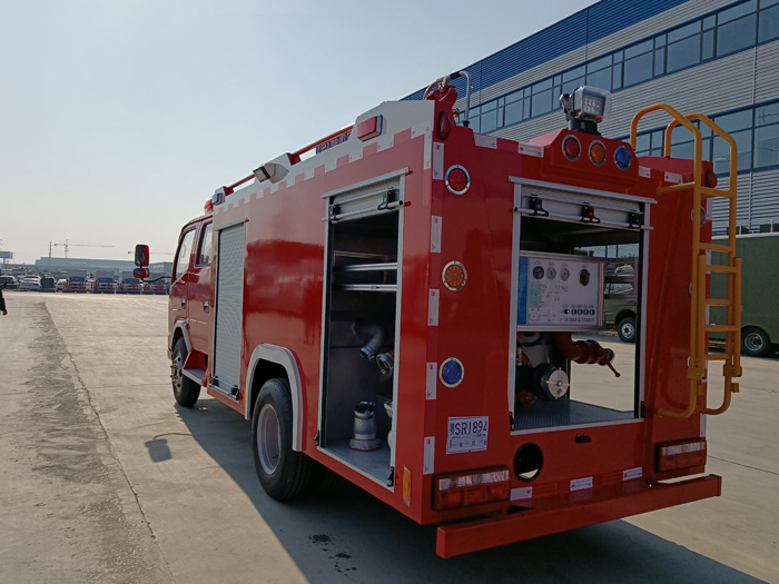 5噸消防灑水車廠家_消防中隊消防車_1.5-3.5噸水罐消防車現車價格